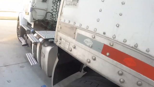 Local Truck Driver ( Sam’s Club Ontario ) смотреть онлайн