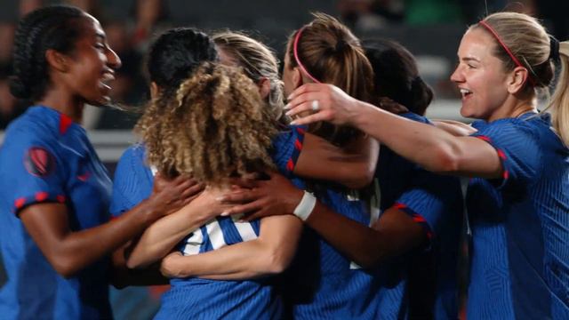 Alex Morgan's Looping Header Puts The USWNT Ahead 3-0 смотреть онлайн