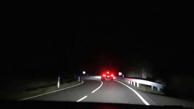 IQ.Light Matrix LED Scheinwerfer im Polo 2021 im Test: Nachtfahrt mit Dynamic Light Assist смотреть онлайн