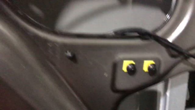 Многим хотелось взглянуть, как обычный, «нешумованный» Хендай Солярис выглядит изнутри. Пожалуйста смотреть онлайн