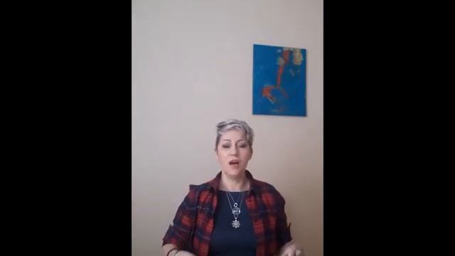 Мягкие растяжки сидя на стуле 1 смотреть онлайн