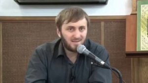 Портится ли омовение от прикосновения к женщине.