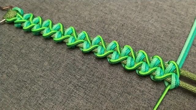 How to Make "Leaf" Paracord Bracelet Tying Shark Jaw Bone Knots смотреть онлайн