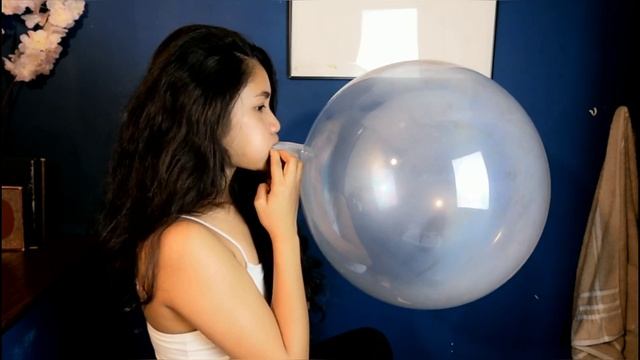 The First Ever Balloon of the Month! B2P Included смотреть онлайн