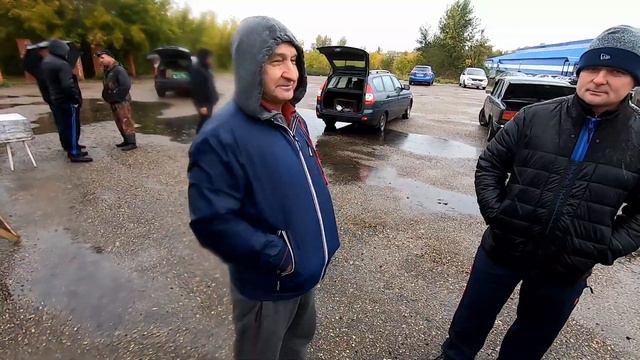 ГОЛУБИ на РЫНКЕ.сентябрь 2023г.Анжеро-Судженск. смотреть онлайн