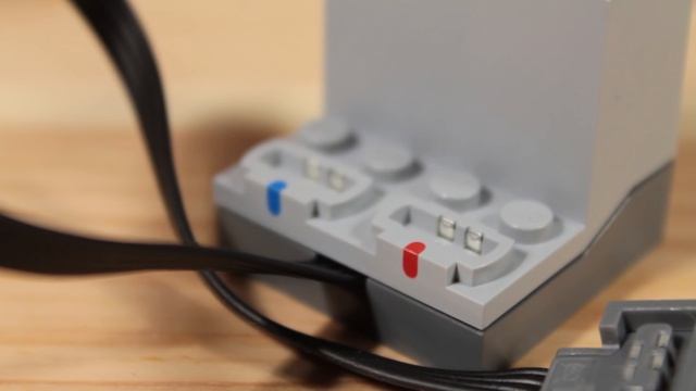 Лего техник. Power Functions. 8879 и 8884. Пульт управления и ик-приемник. смотреть онлайн