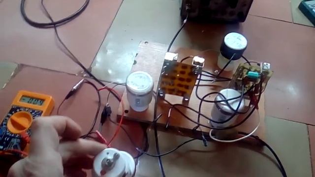 Работа сразу двух качеров. Детектирование детекторной катушкой и осциллографом(одного из них) смотреть онлайн