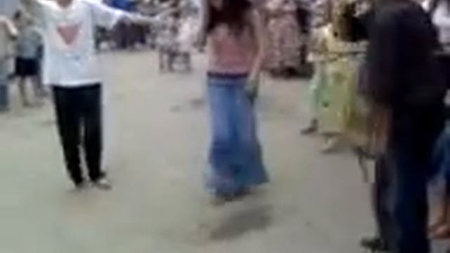 Чеченский танец.3gp смотреть онлайн