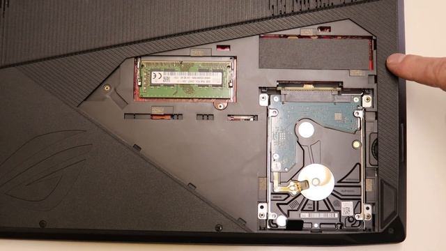 How to Upgrade the Memory SSD or HDD on your Asus GL703 Laptop смотреть онлайн