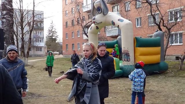 Сланцы. Праздник Двора. 20.04.2017 смотреть онлайн