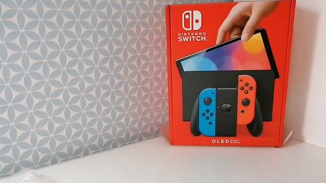 Nintendo Switch OLED /РАСПАКОВКА И ПЕРВЫЕ ВПЕЧАТЛЕНИЯ смотреть онлайн