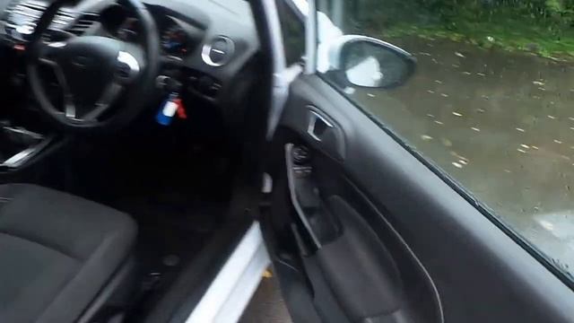 2015 15 Ford Fiesta 1.5 TDCI Titanium 3dr Inc Air Con in White смотреть онлайн