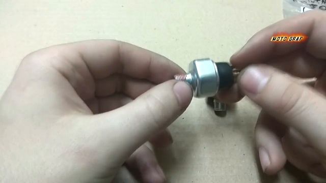 Замена датчика давления масла Suzuki Bandit смотреть онлайн