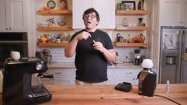 How to Pour Latte Art in Cortados/Gibraltar's/Piccolos смотреть онлайн