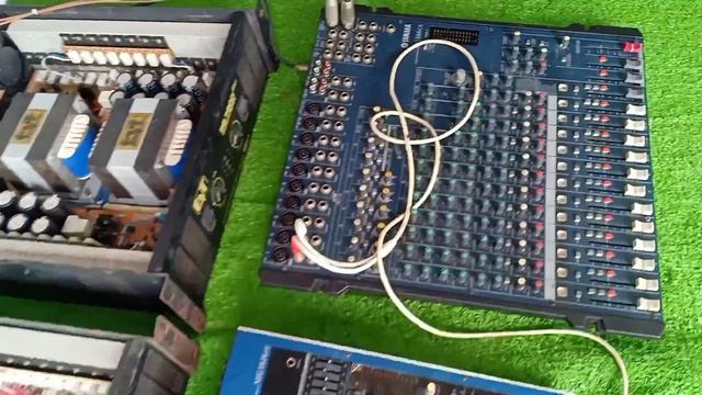 1.k500mixer Yamaha mg12/6FX смотреть онлайн