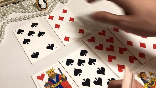БУБНОВЫЙ КОРОЛЬ. ДРУГ ТОСКУЮЩЕГО ИЛИ ЦЫГАНСКИЙ РАСКЛАД НА ОБЫЧНОЙ КОЛОДЕ ИГРАЛЬНЫХ КАРТ В 36 ЛИСТОВ смотреть онлайн