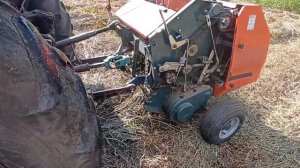 Мтз-82 с китайским мини прессом 8050. Вес рулона