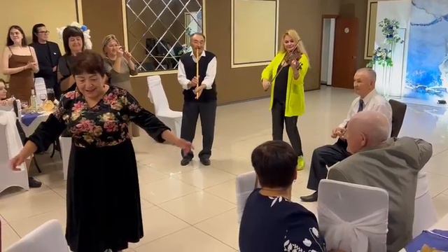 Башкирские плясовые мелодии на мандолине, скрипке и курае смотреть онлайн
