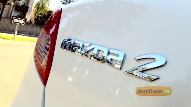 2013 Mazda Mazda2 - Hatchback | New Car Review | AutoTrader смотреть онлайн