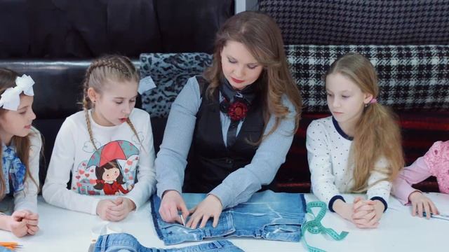 СТИЛЬНЯШКА "КУРТОЧКА ДЛЯ СОБАКИ" смотреть онлайн