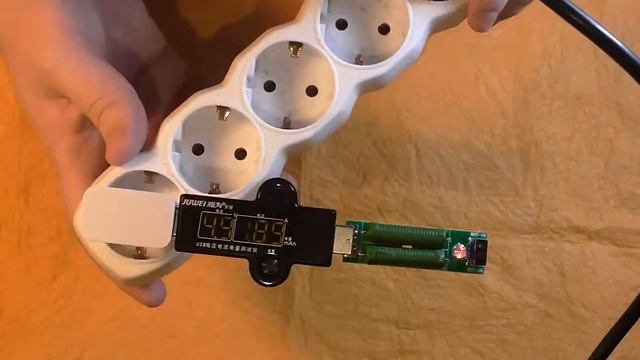 USB зарядное устройство 5В 2А с двумя разъёмами USB смотреть онлайн