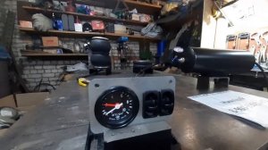 Двухконтурная система управления пневмоподвеской на пневмоклавишах