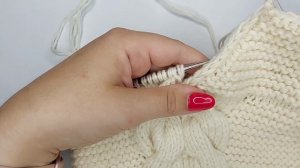 Как вязать V-образную горловину спицами