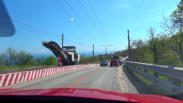 Активные дорожные работы от Алушты до Ялты смотреть онлайн