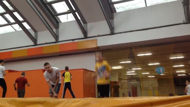 "Небо" батутный центр смотреть онлайн