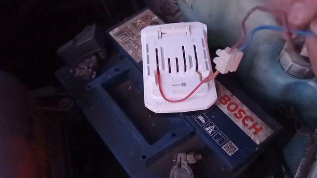 КАК ЗАВЕСТИ АВТОМОБИЛЬ ЕСЛИ СЕЛ АККУМУЛЯТОР! HOW TO START A CAR IF THE BATTERY IS DEAD! смотреть онлайн