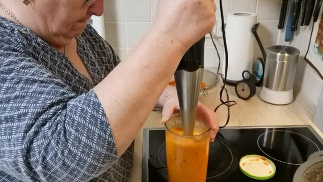 СОК И ВЫЖИМКИ ИЗ ОБЛЕПИХИ. ЧАСТЬ 2. / 291 смотреть онлайн