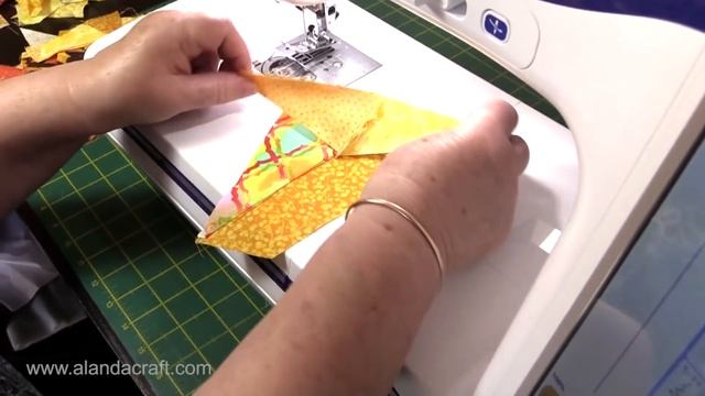 Crumb Quilt Tutorial: Learn the Crumb Quilting Technique смотреть онлайн