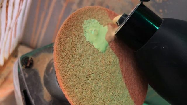 Apple WATCH убираем царапины и восстанавливаем олеофобное покрытие смотреть онлайн