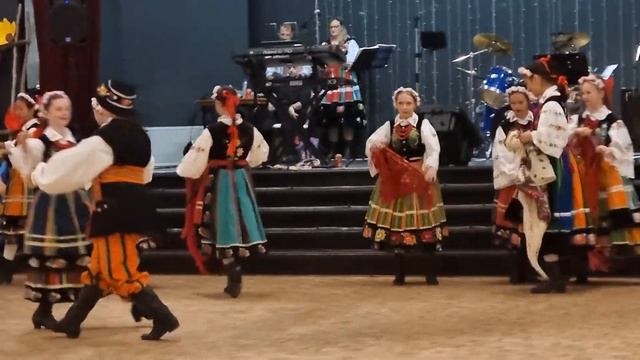 POLKRAINIAN Zabawa 2022 смотреть онлайн