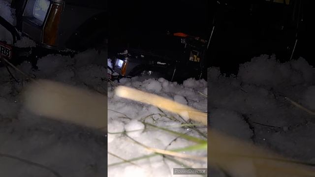 Пробиваемся через сугробы. Тестируем резину зимой. смотреть онлайн