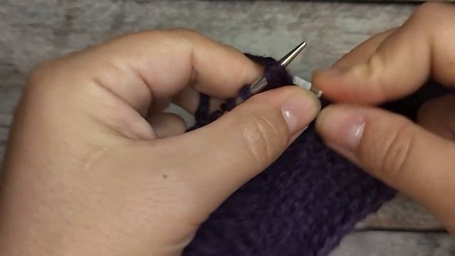 Красивые регланные линии спицами. Прибавление в реглане без дырочек смотреть онлайн