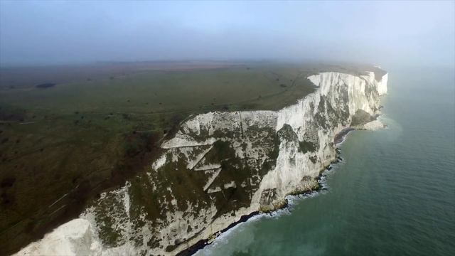 DJI INSPIRE 1 V2.0 Drone through the White Cliffs of Dover. First flight impressions! смотреть онлайн