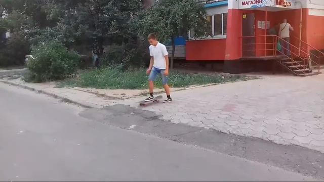 БУДНИ СКЕЙТЕРОВ | КУПИЛ ДЕКУ REVOL смотреть онлайн