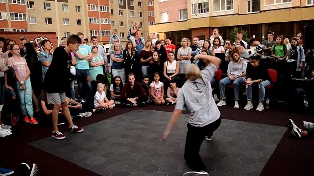 37. Танцевальные батлы. Открытие школы танцев "10 авеню" на Тухачевского 30. Перспективный смотреть онлайн