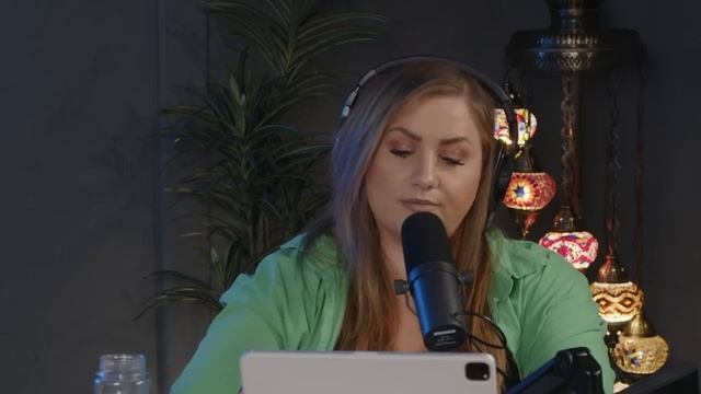 Missing In The Jungle, Camera Found With Eerie Pics: What Happened to Kris Kremers & Lisanne Froon? смотреть онлайн