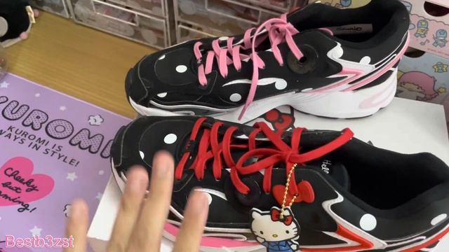 รีวิว รองเท้าผ้าใบ Adidas Hello Kitty | เบสท์ Bestb3zst Channel смотреть онлайн