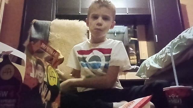 Пробую бокс а4 из бургер кинга очень вкусно смотреть онлайн