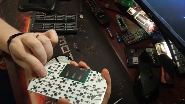 Беспроводная клавиатура VONTAR i8 с подсветкой Vontar i8 смотреть онлайн