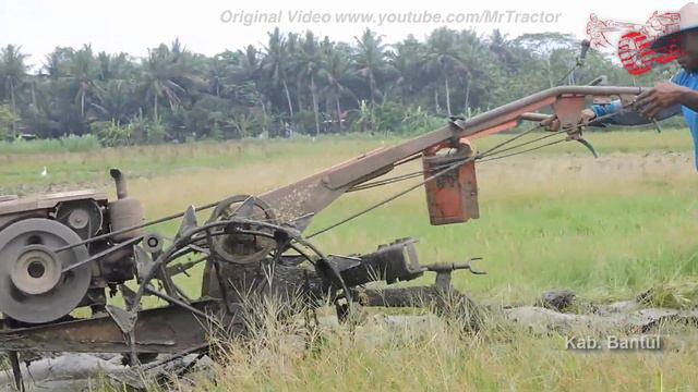 Weed And Grass Removal ! Walk Behind Tractor Turning The Dirt Over. смотреть онлайн