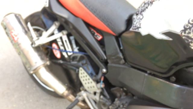 Холодный пуск Honda Cbr 929 rr, работа двигателя смотреть онлайн