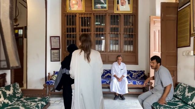 EXPLORING JEDDAH WITH THE LOCALS | SAUDI ARABIA смотреть онлайн
