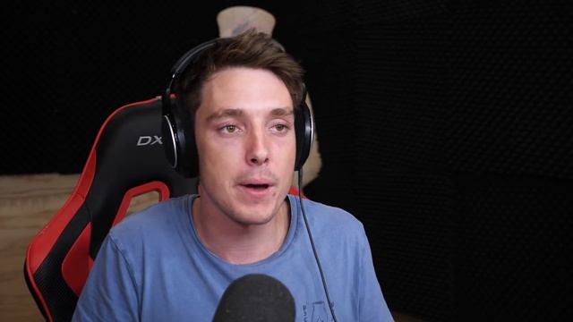 This Creepy Guy *LOVES* PacMan