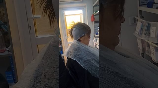 Как легко и просто сделать мелирование на шапочку!