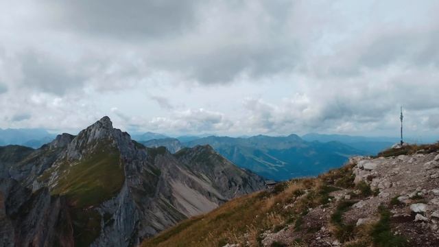 Hochiss (2299 M) Und  Seekarlspitze (2261m)
