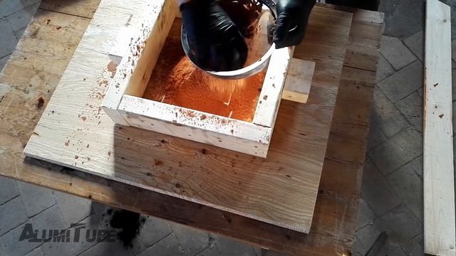 Casting "Making" Rolls-Royce Logo смотреть онлайн